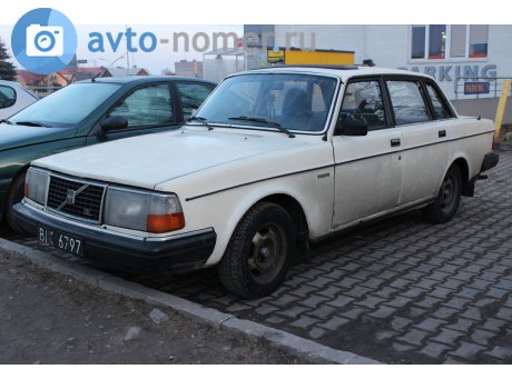 BIK 6797, Volvo 240-Series