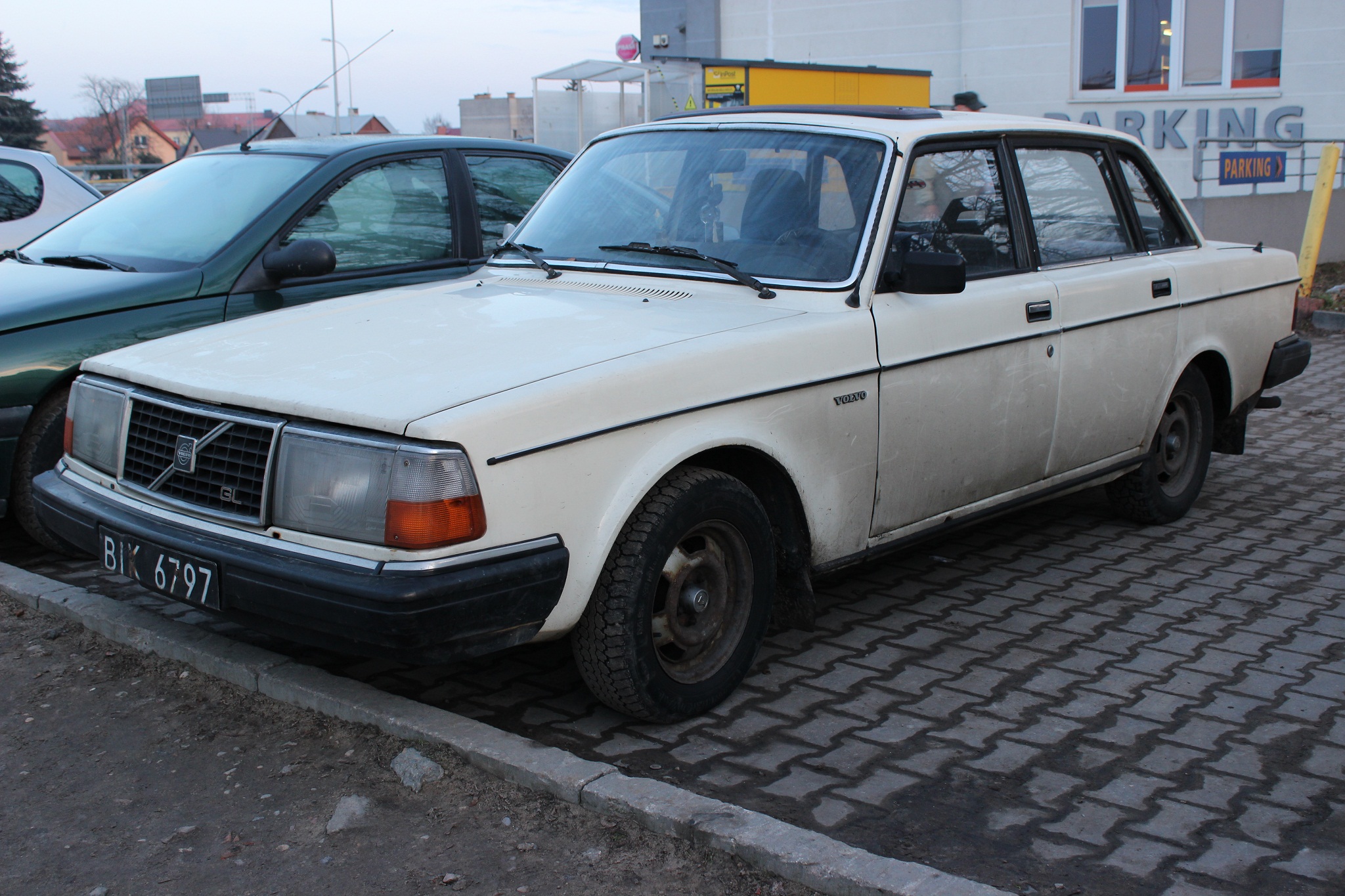 BIK 6797, Volvo 240-Series 1st gen 4-door Sedan (244), facelift, 1978–1993