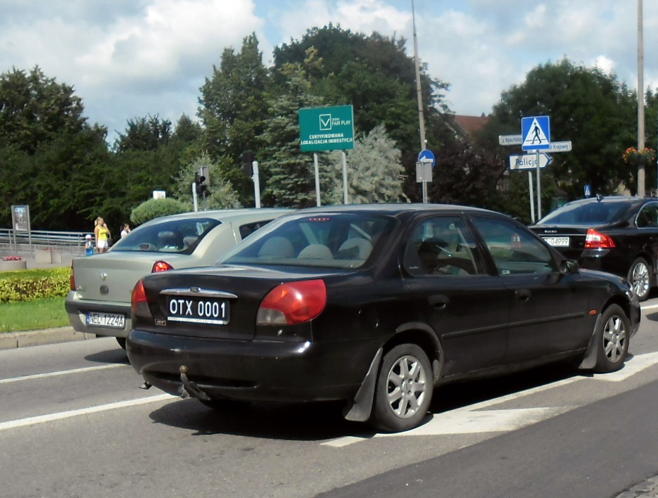 OTX 0001, Ford Mondeo 1st gen Sedan/Liftback (Mk2; CDW162), facelift, 1996–2000