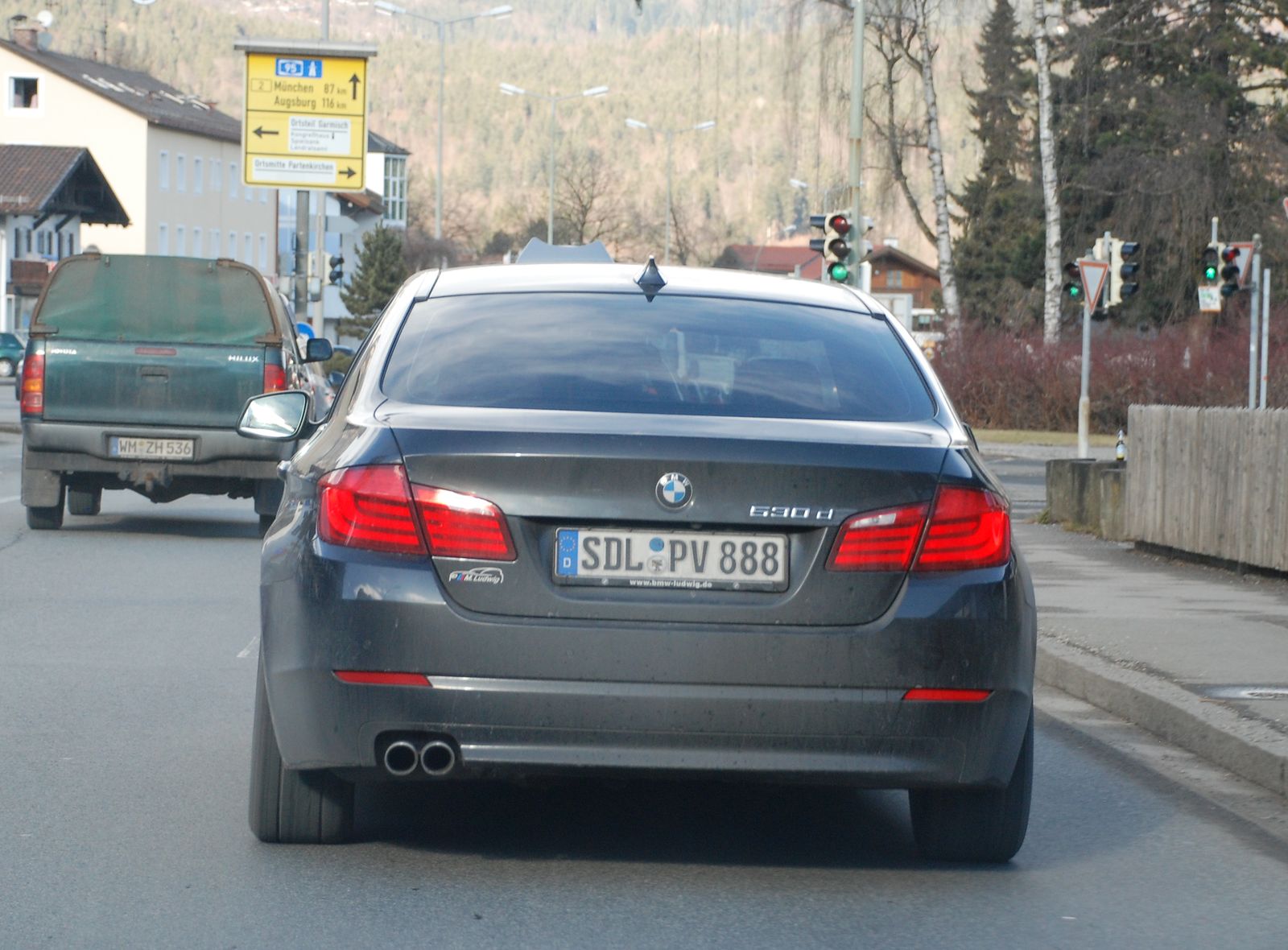 SDL PV 888, BMW 5 Series 6th gen Sedan (F10/F18), 2010–2017