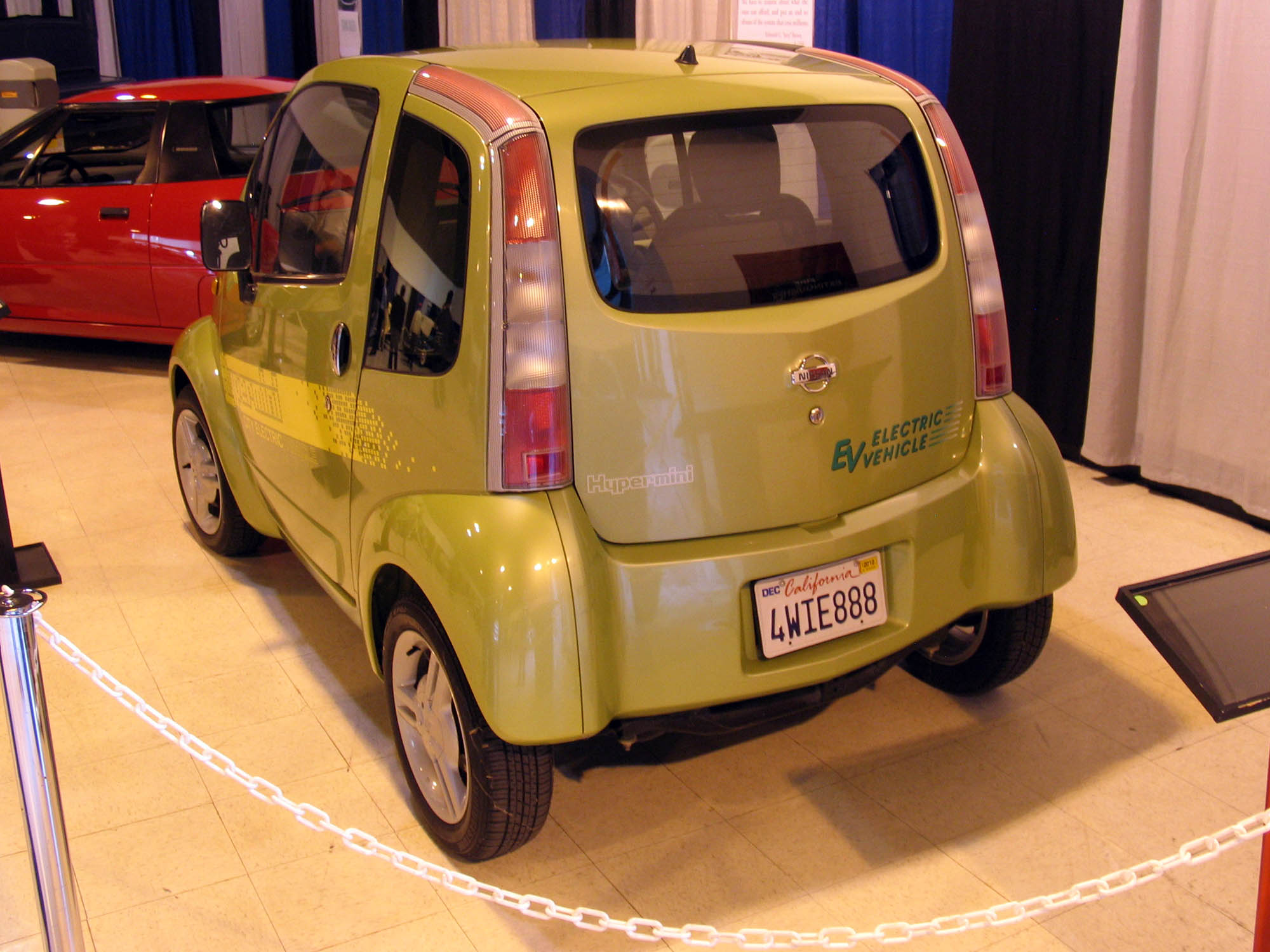 4WIE888, Nissan Hypermini 1st gen, 1999–2001