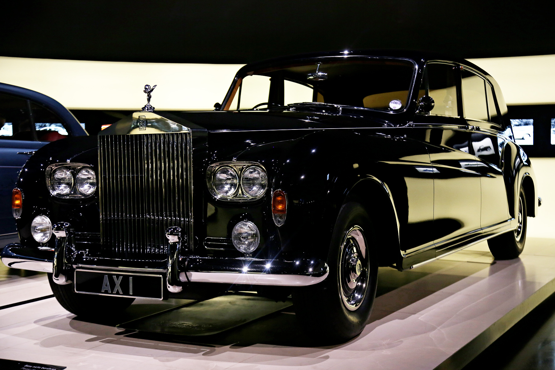 AX1, Rolls-Royce Phantom 5th gen, 1959–1968