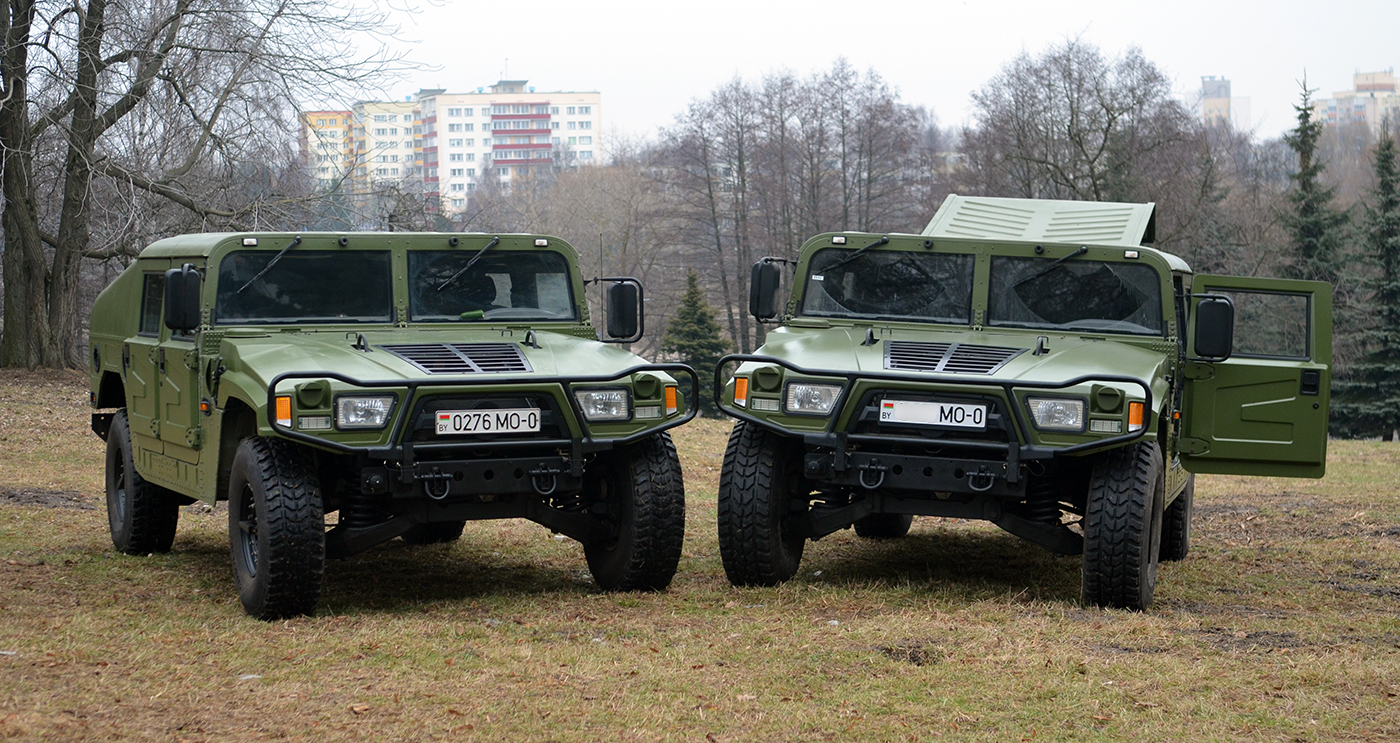 Менгши машина. Dongfeng Mengshi eq2050. Dongfeng eq2050 Mengshi 4x4. Dongfeng eq2050 Гражданский. Dongfeng eq2050 Белоруссия.