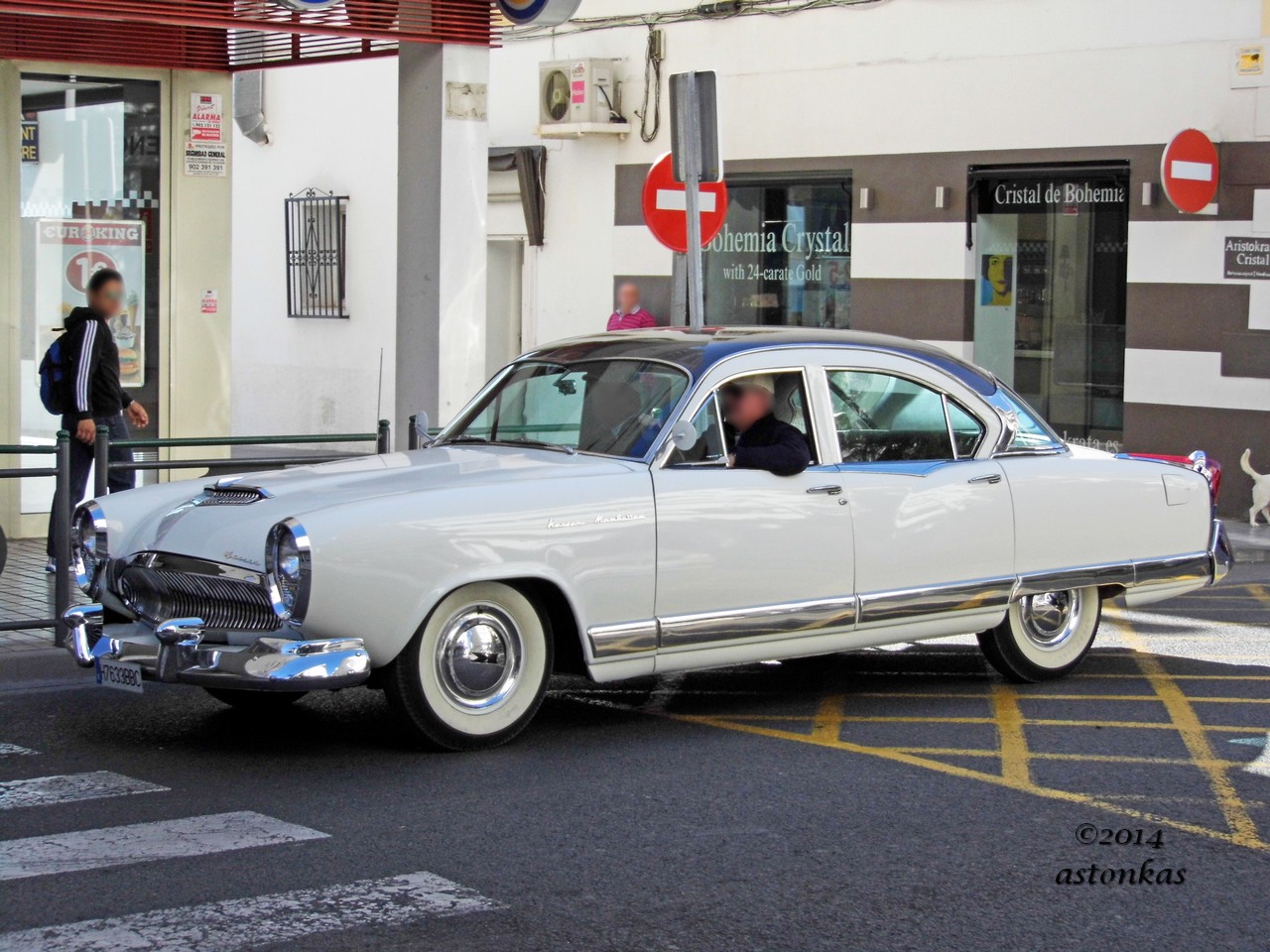 H 7633 BBC, Kaiser Manhattan 2nd gen 4-door Sedan (K5421/51367), 1953–1955