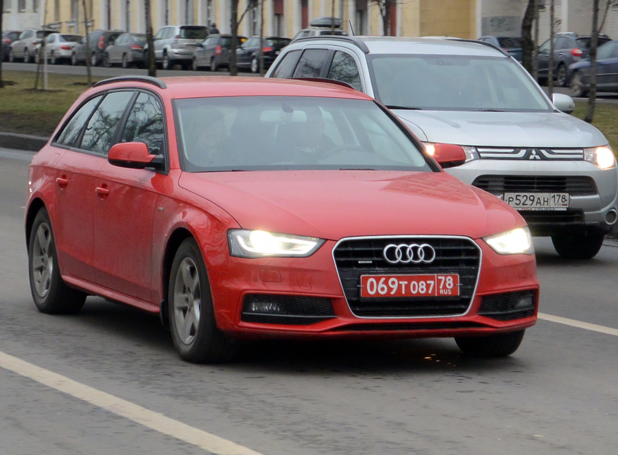 069 T 087 78, Audi A4 