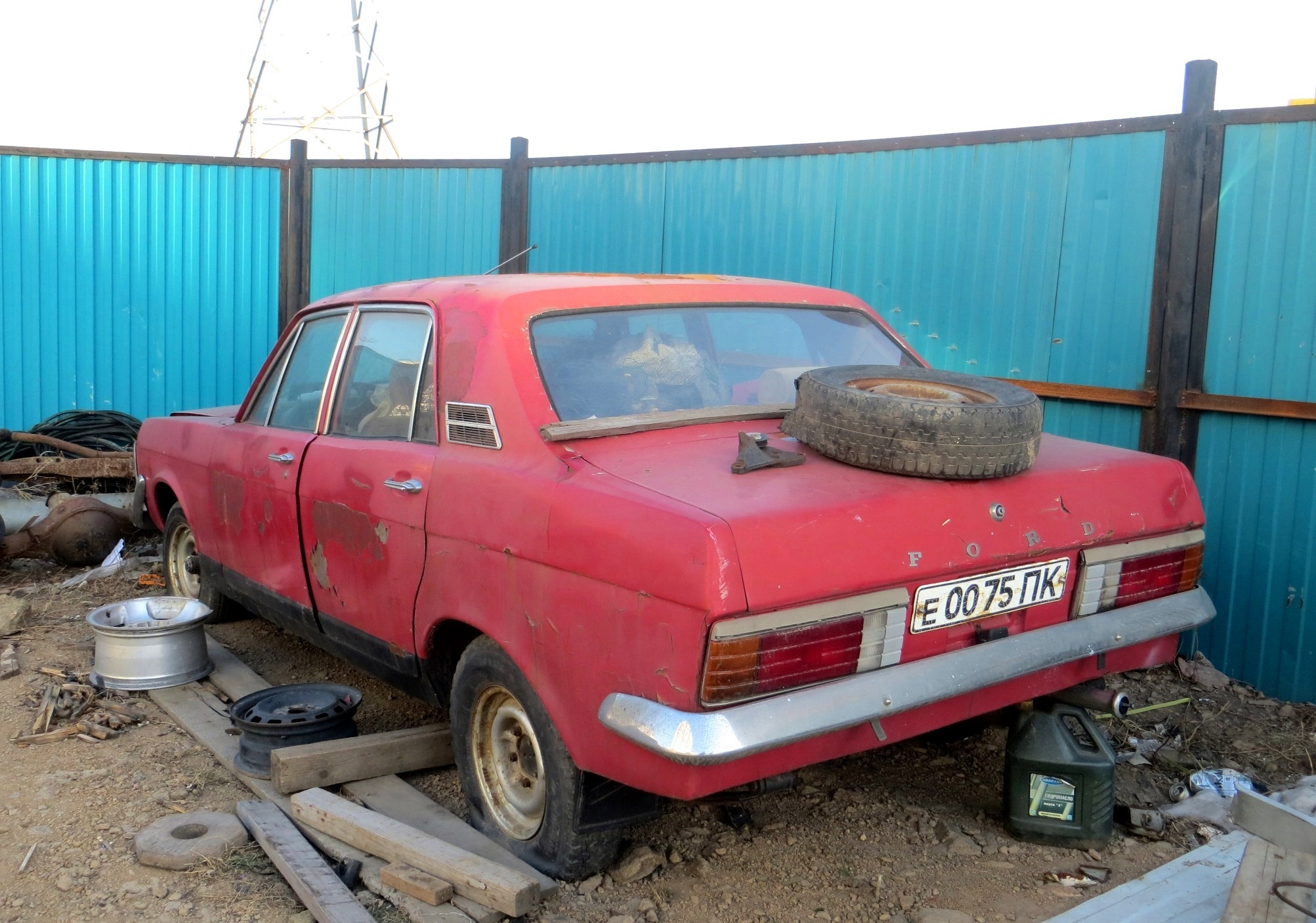 е 0075 ПК, Ford Zephyr 