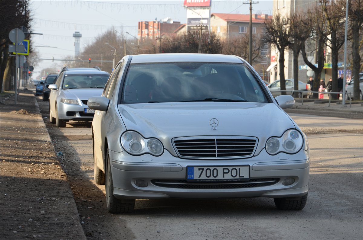 700 POL, Mercedes-Benz C-Klasse 2nd gen Sedan (W203), 2000–2007