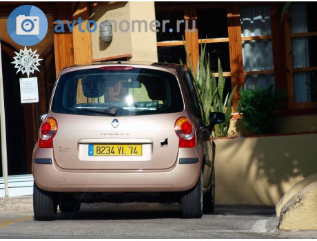 8234 YL 74, Renault Modus