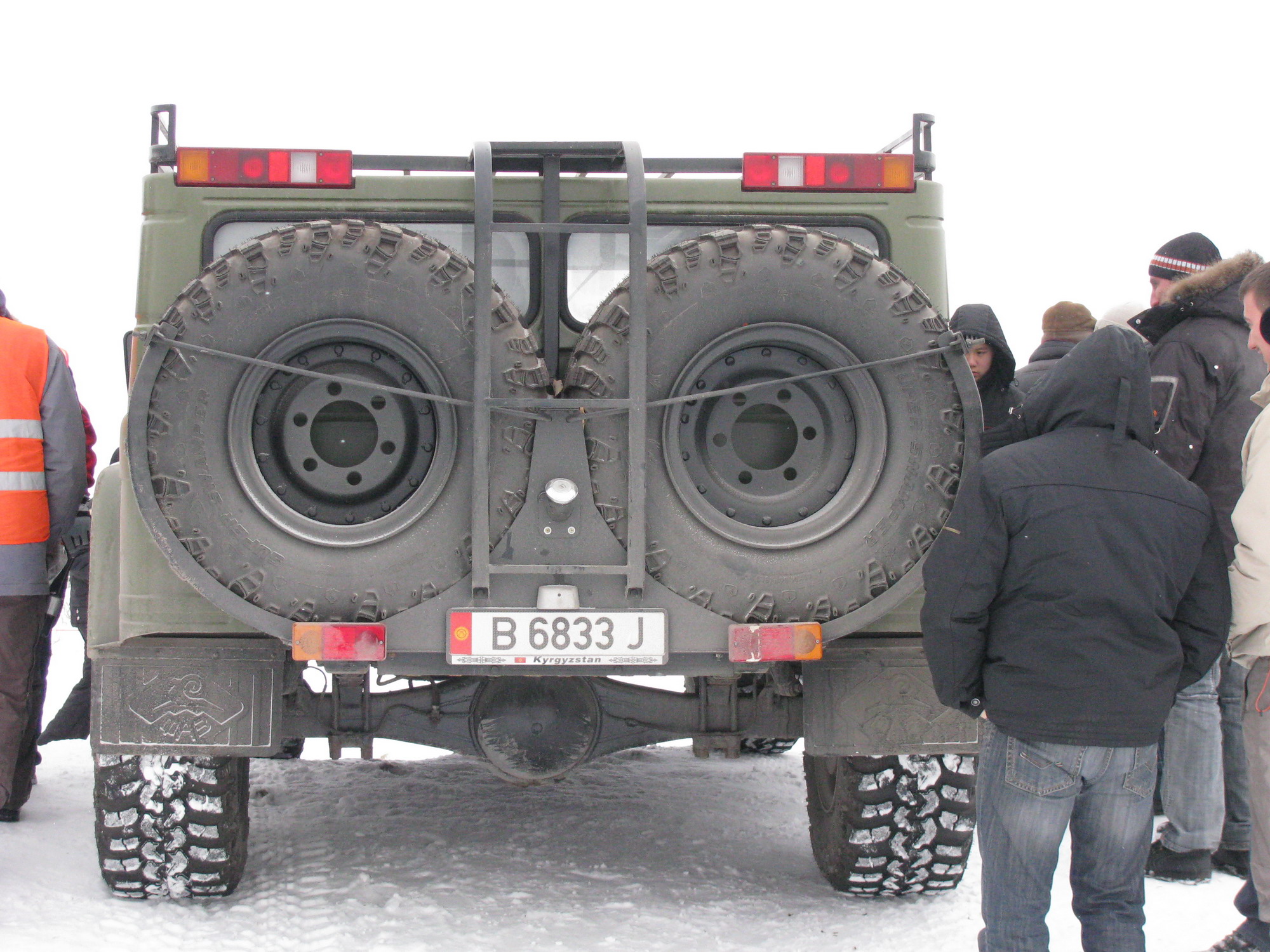 B 6833 J, Home-made vehicle 