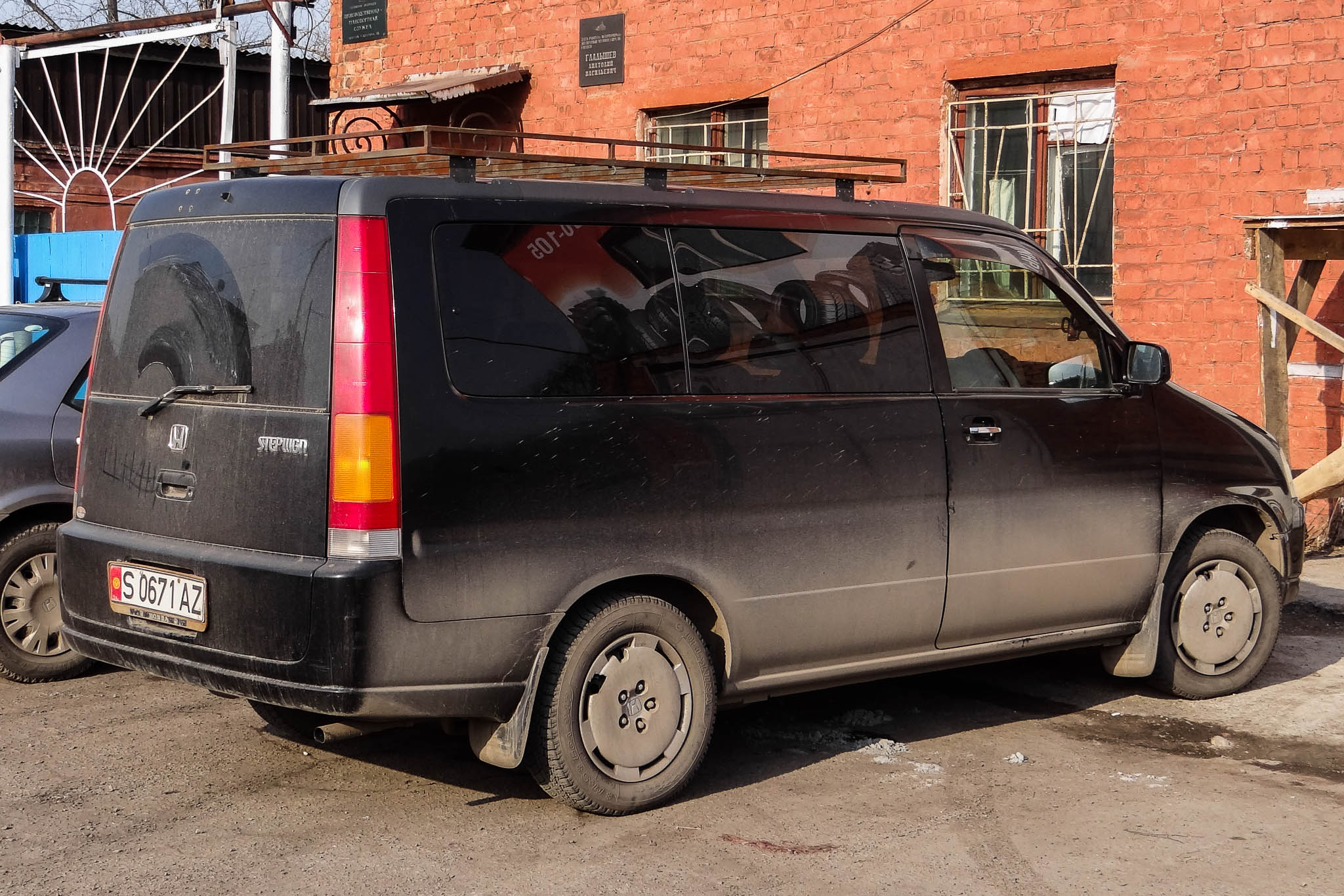 S 0671 AZ, Honda Stepwgn 