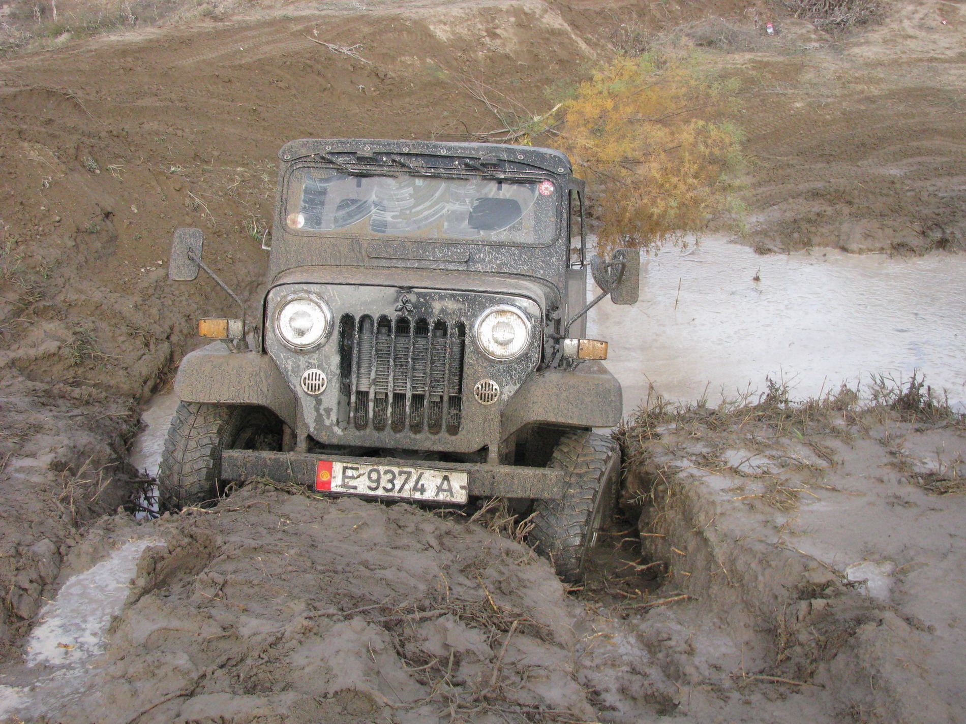 E 9374 A, Mitsubishi Jeep 