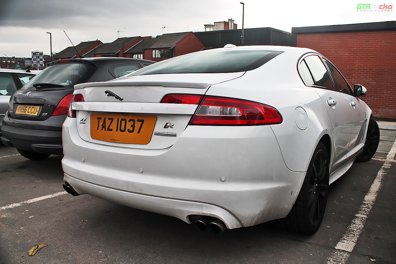 TAZ1037, Jaguar XFR 1st gen (X250), 2009–2011