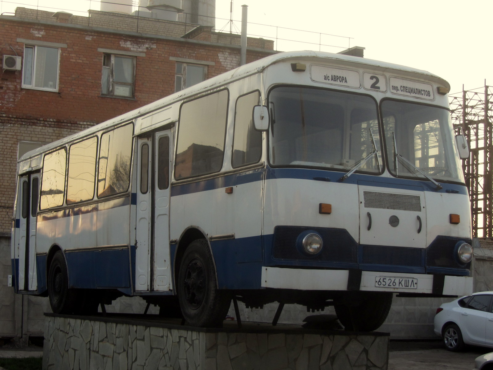 6526 КШЛ, LiAZ 677 