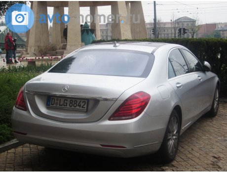 D LG 8842, Mercedes-Benz S-Klasse