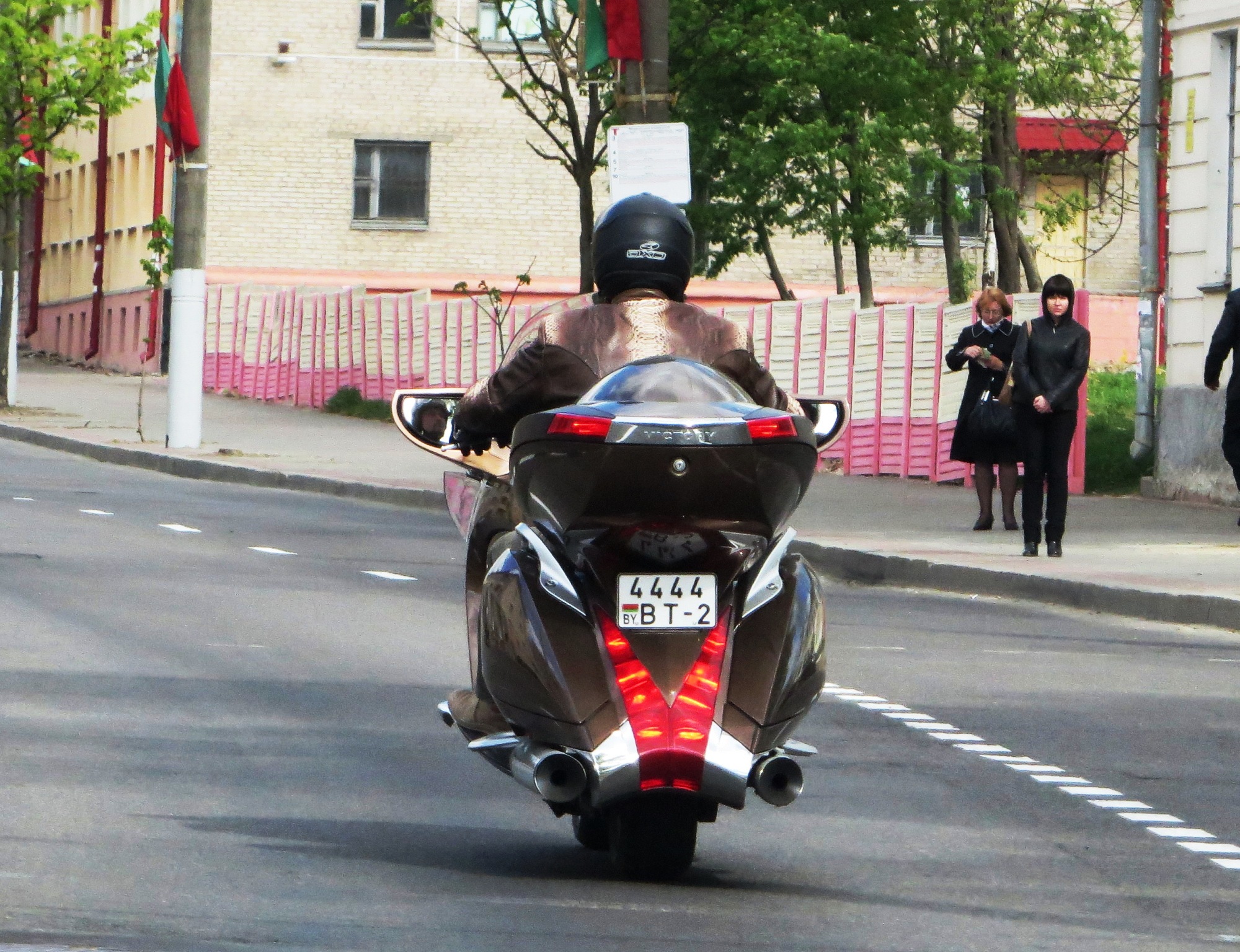 4444 BT-2, Victory Vision 