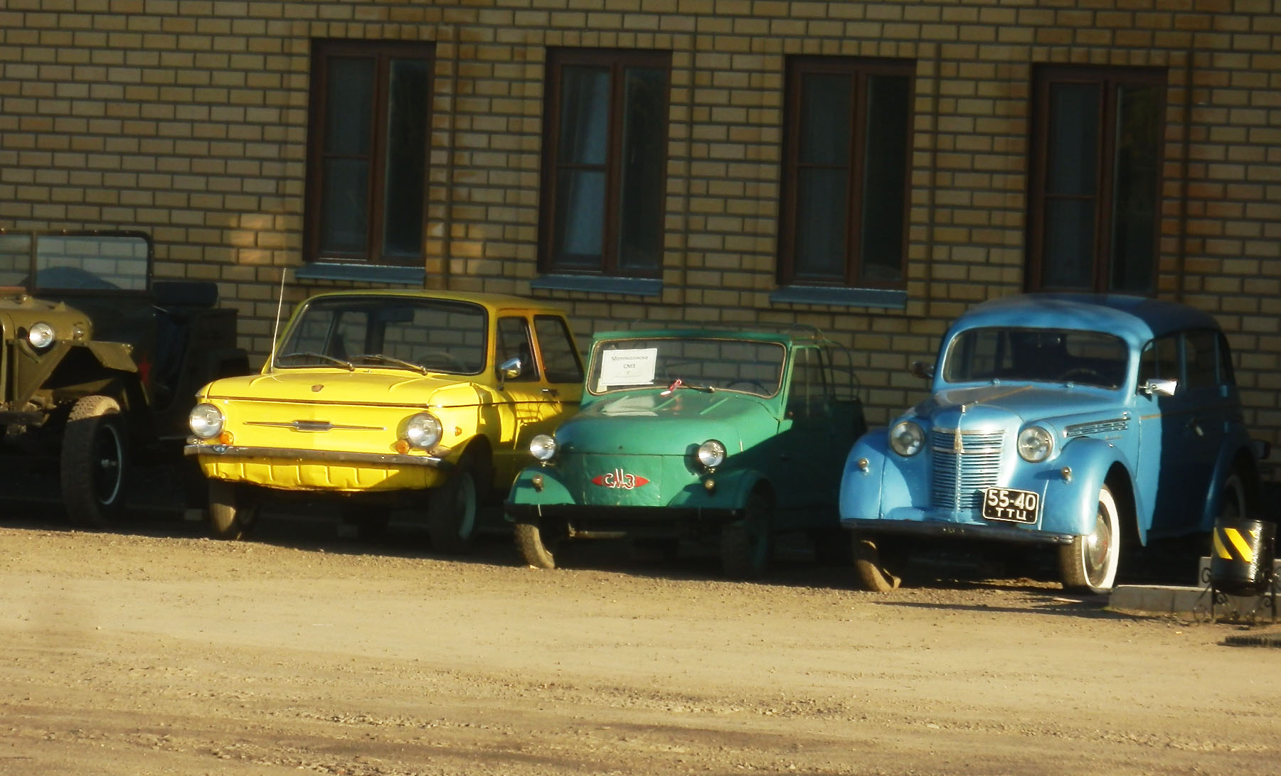 5540 ТТЦ, Moskvich (AZLK) 400/401 400-420 Sedan, 1946–1954