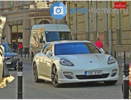 3AN 8180, Porsche Panamera