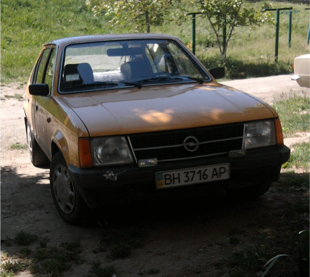 BH 3716 AP, Opel Kadett 4th gen 4-door Sedan/5-door Hatch (D), 1979–1984
