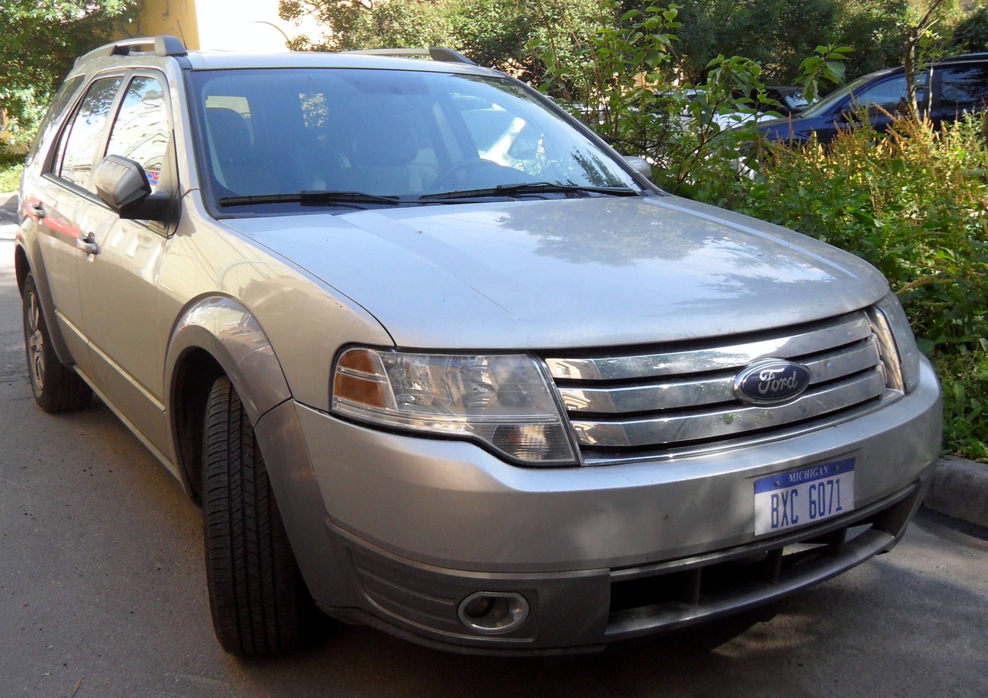 BXC 6071, Ford Taurus X 1st gen (D219), facelift, 2008–2009