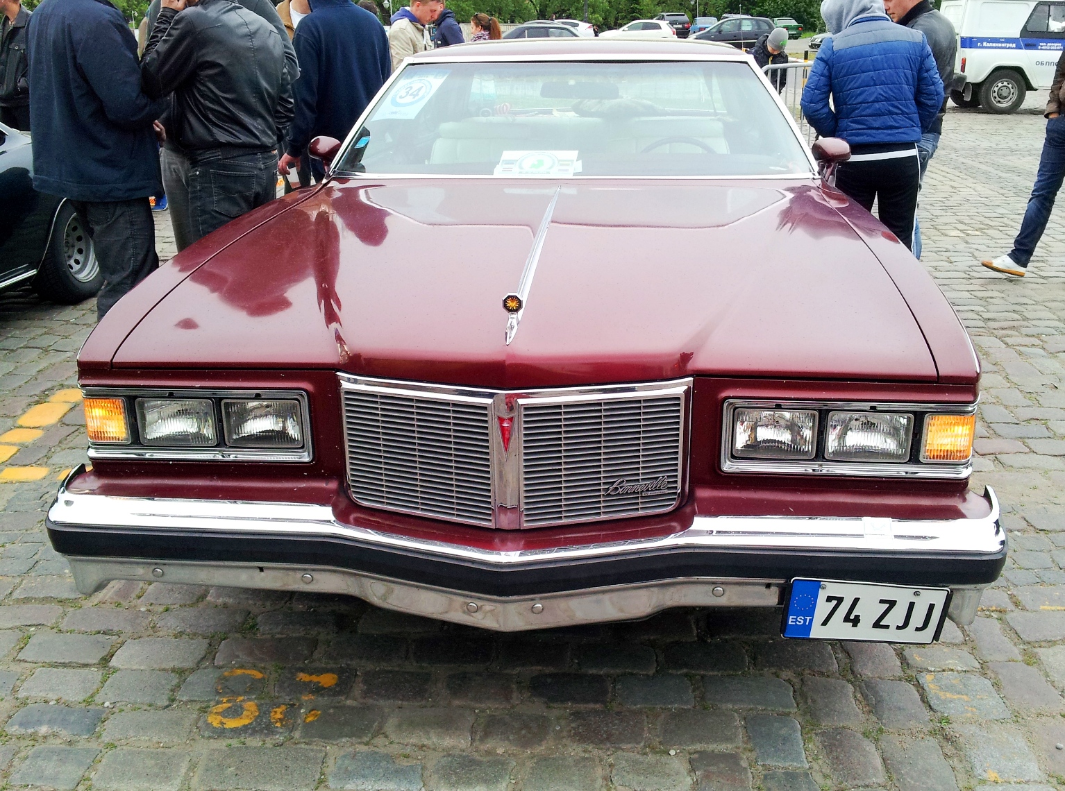 74 ZJJ, Pontiac Bonneville 5th gen 1975/1976 2-door Coupé (47; B-body), 4th facelift, 1974–1976
