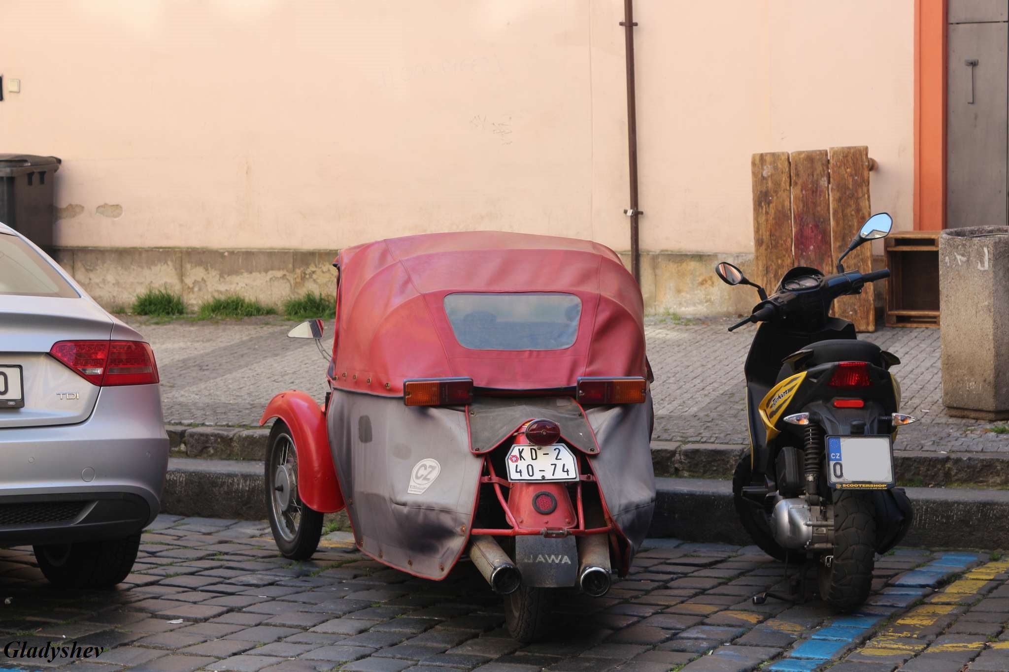 KD2 40-74, Velorex 16/350 