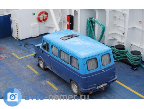 738 AAE, Leyland Sherpa