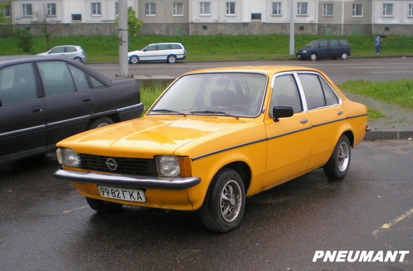 9982 ГКА, Opel Kadett 3rd gen 4-door Sedan (C), 1973–1979