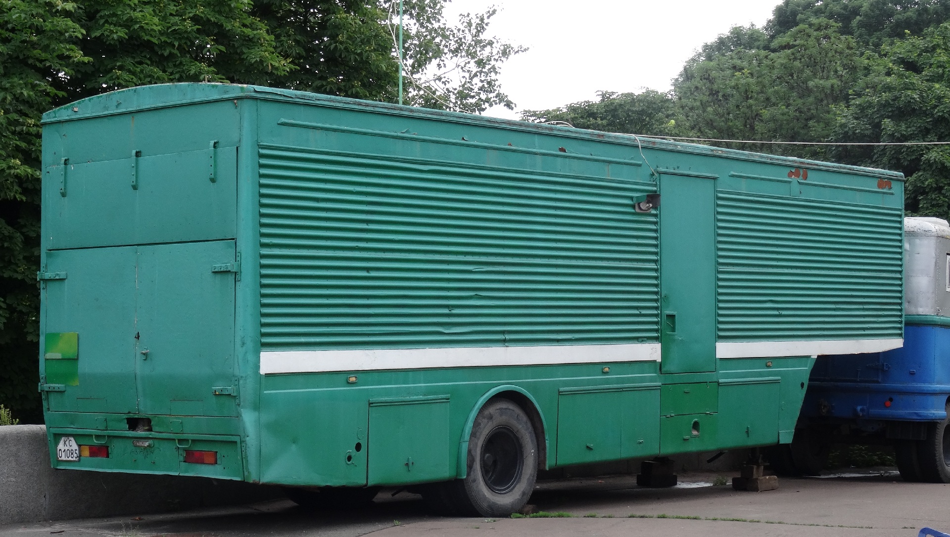 KC 01085, Trailers for special vehicles (1995) 