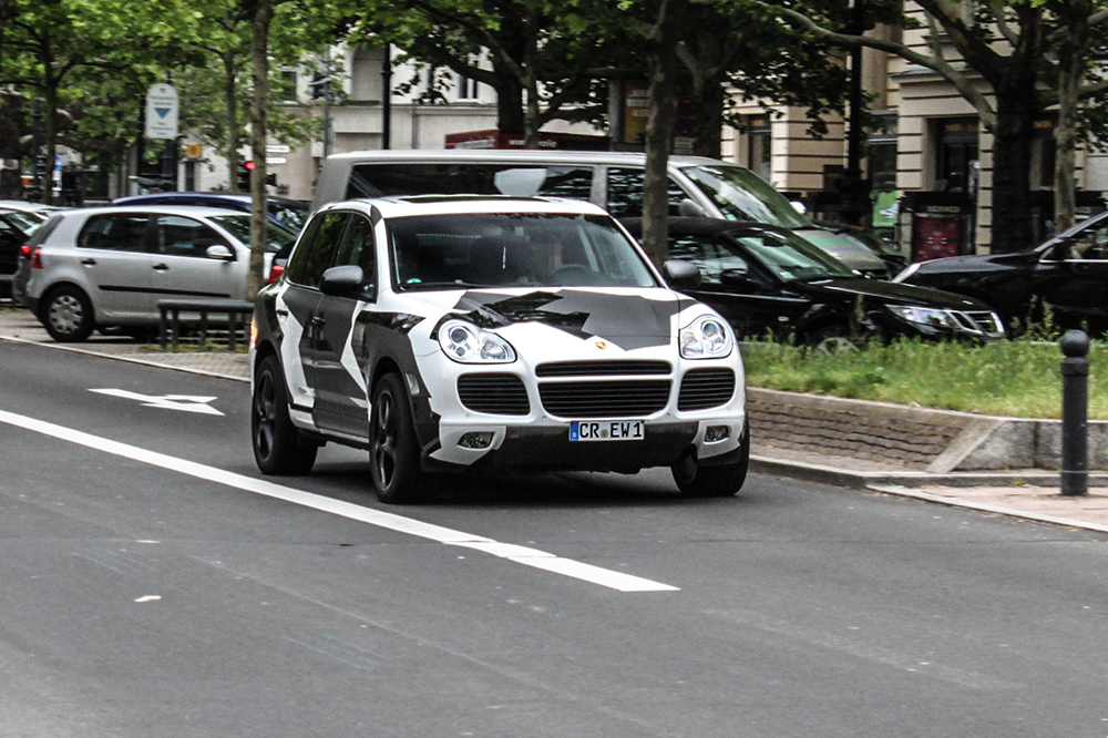 CR EW 1, Porsche Cayenne 1st gen (955; 9PA), 2002–2007