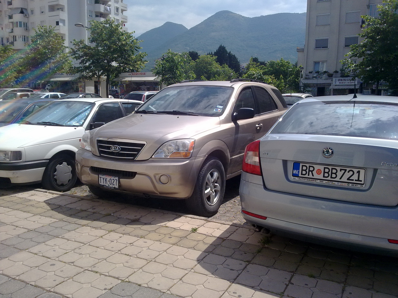 TYK-027, Kia Sorento 1st gen (BL), 2002–2009