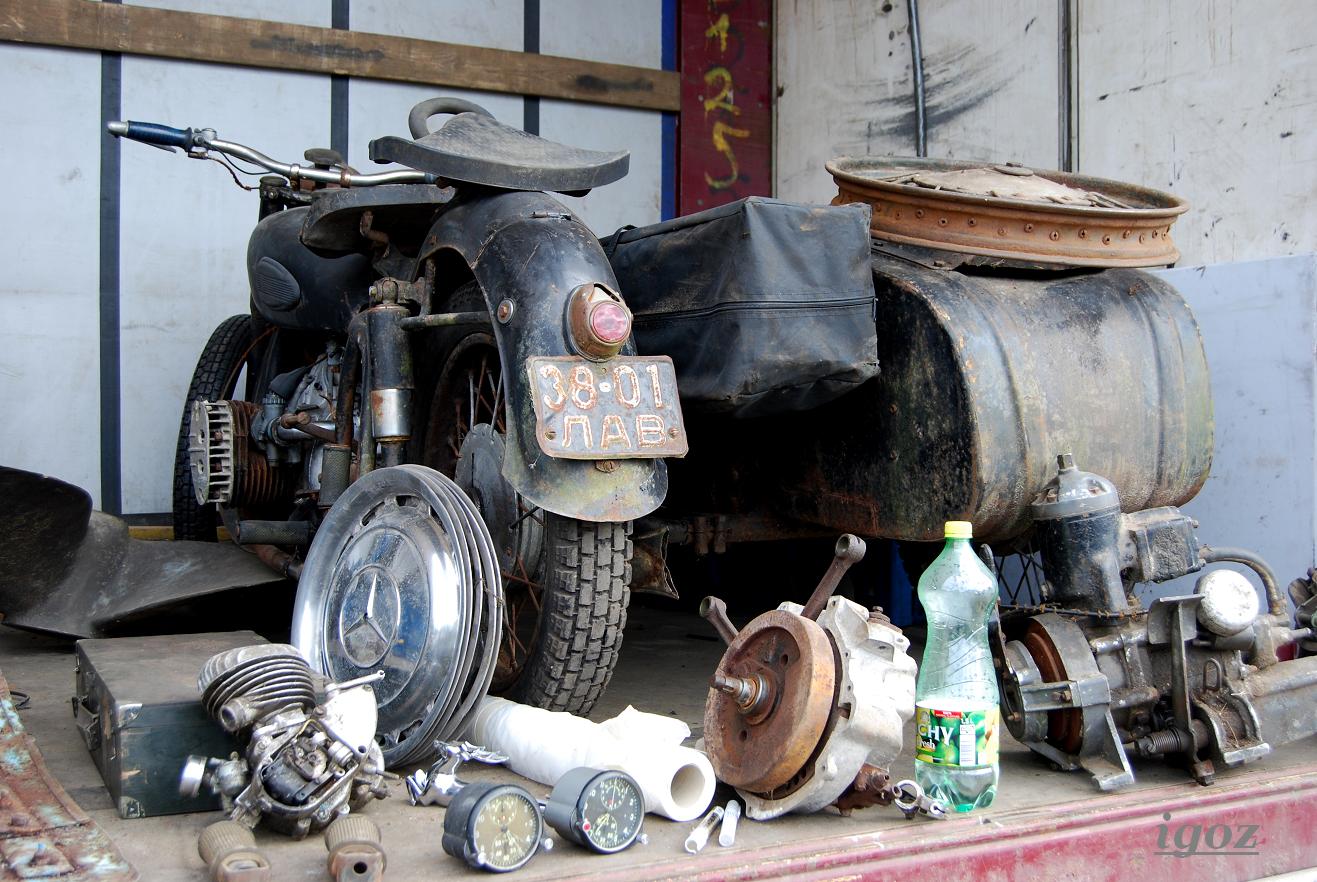 3801 ЛАВ, Dnepr (KMZ) 8 (650) 