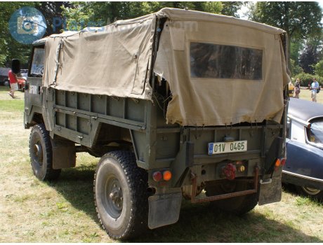 01V 0465, Land Rover 101 Forward Control