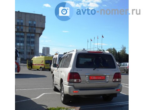 138D 320 77, Lexus LX