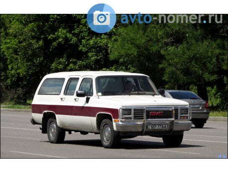 04 107-77 AA, GMC Suburban