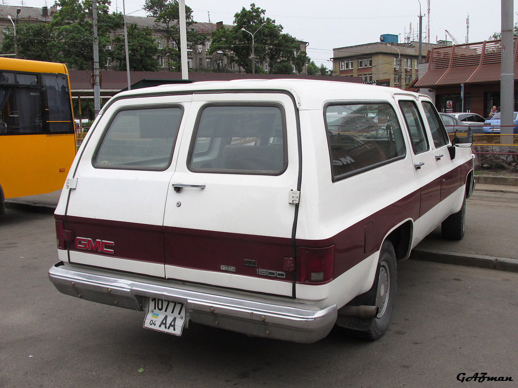 04 107-77 AA, GMC Suburban 7th gen, 1972–1991