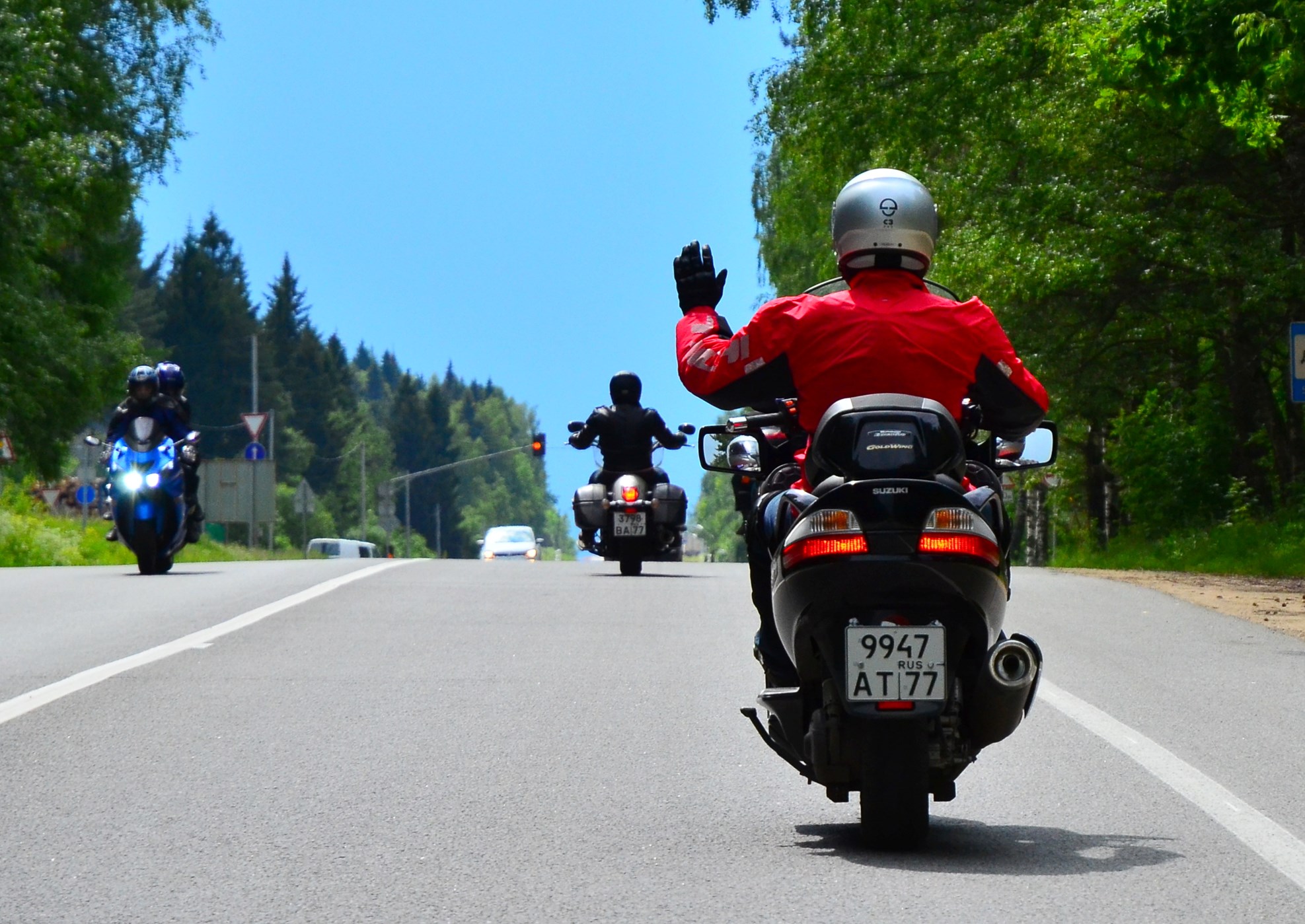 9947 ат 77, Suzuki Burgman / Skywave 1st gen 650, 2002–2012