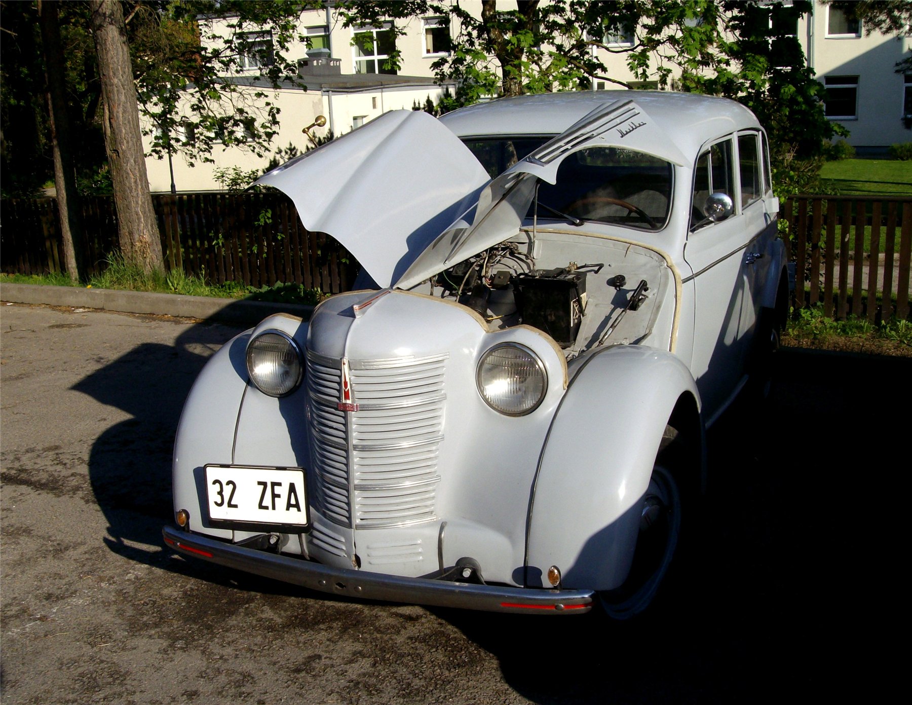 32 ZFA, Moskvich (AZLK) 400/401 400-420 Sedan, 1946–1954