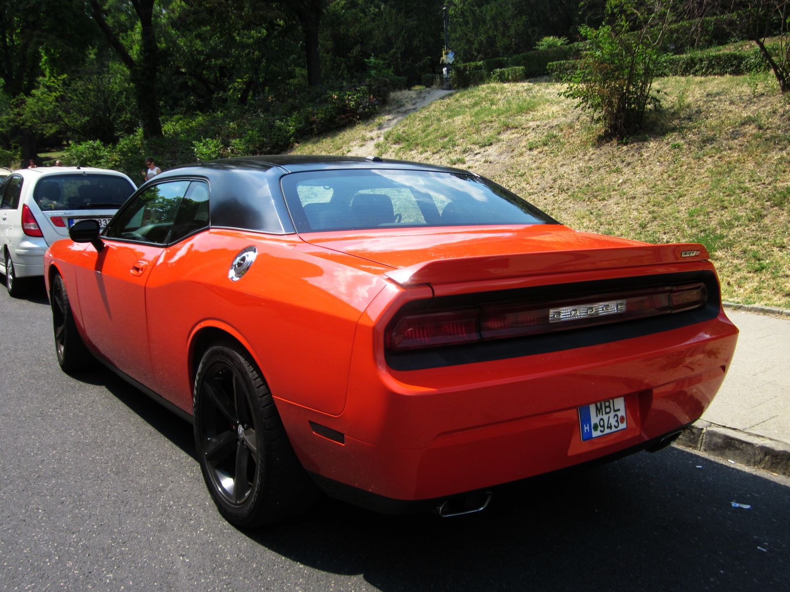 dodge challenger старый