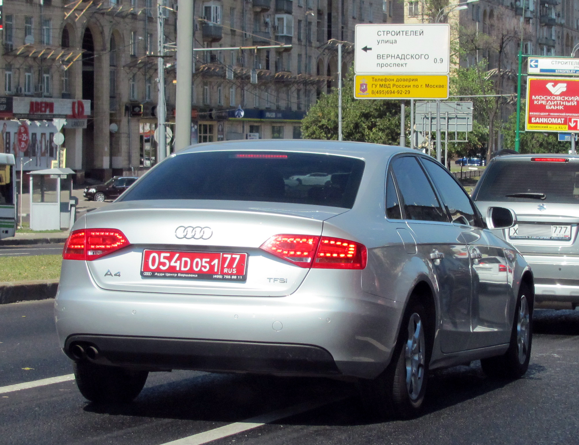 054 D 051 77, Audi A4 