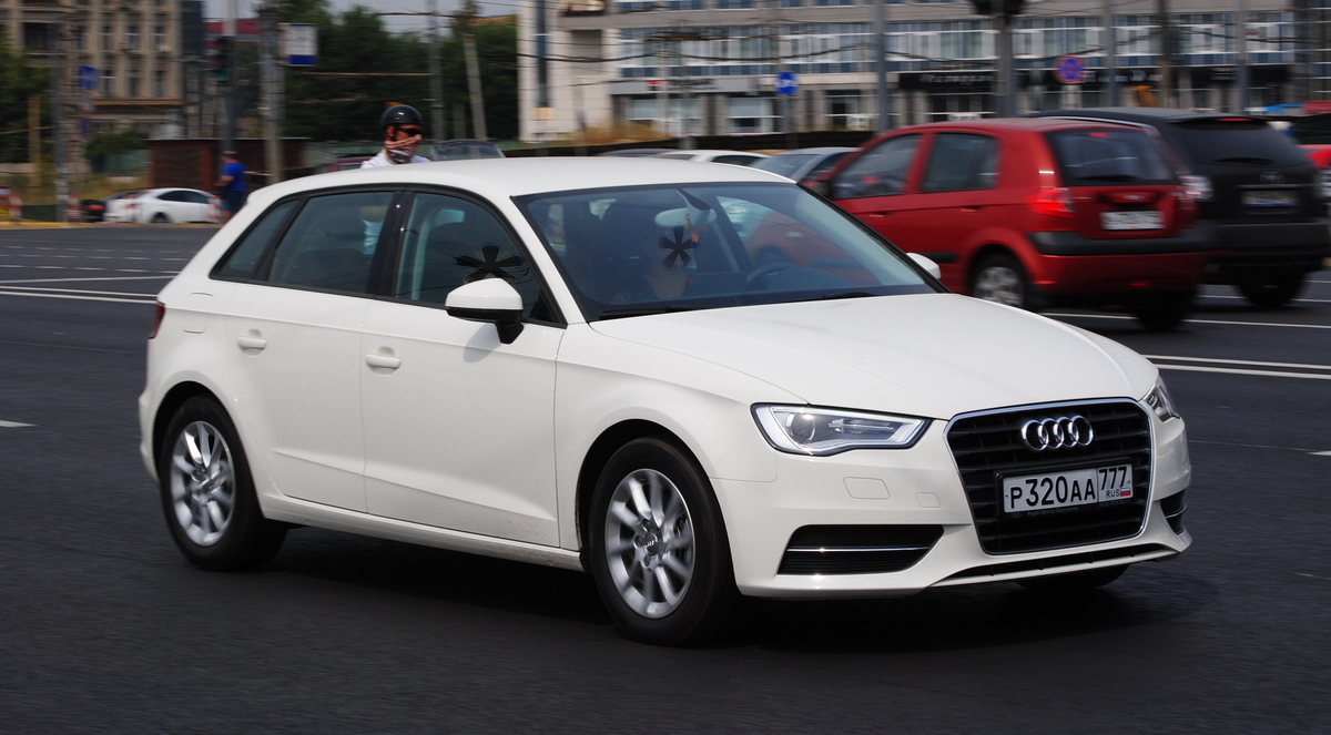р 320 аа 777, Audi A3 3rd gen Sportback (8VA/8VF), 2013–2016