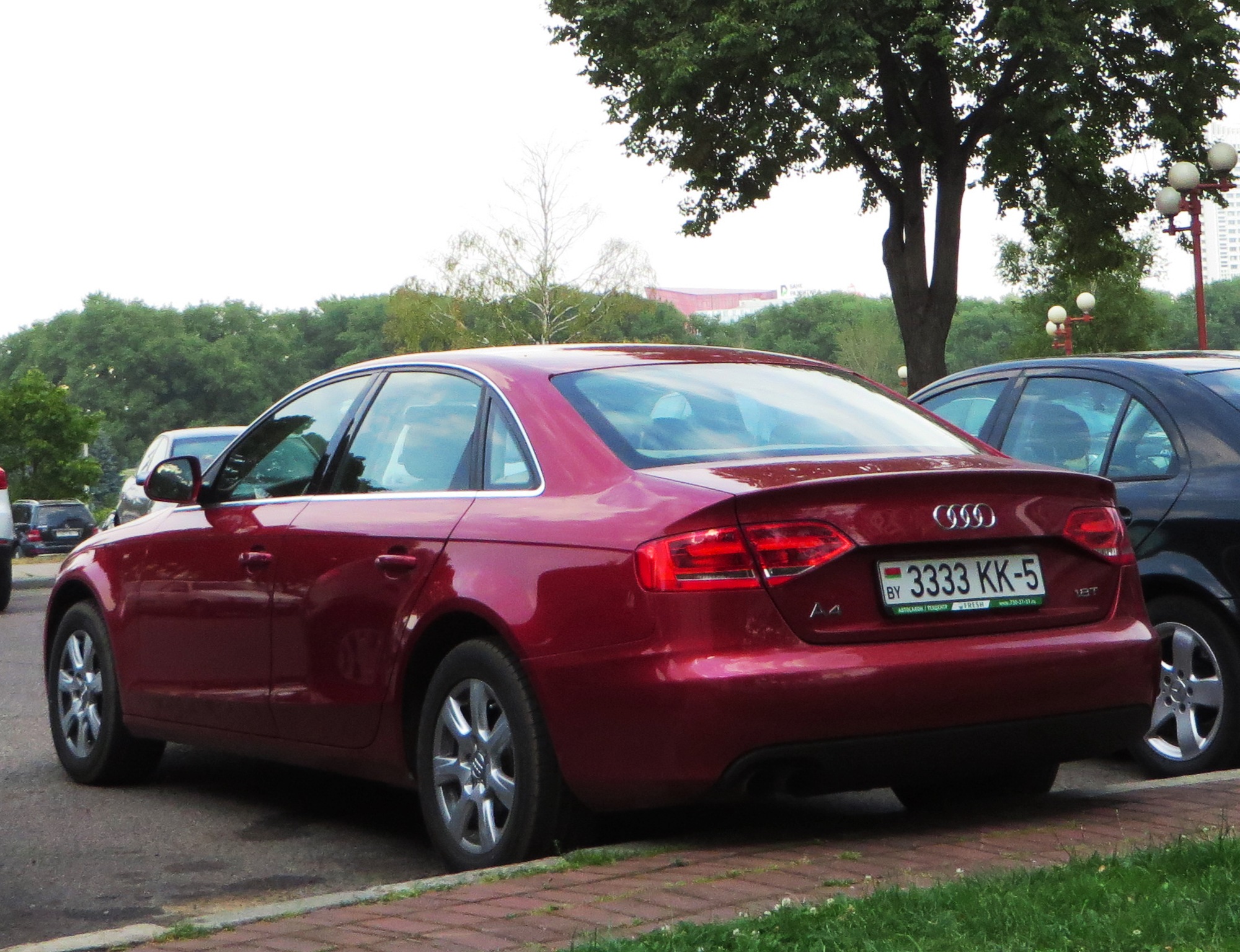 3333 KK-5, Audi A4 4th gen Sedan (B8/8K2), 2007–2012