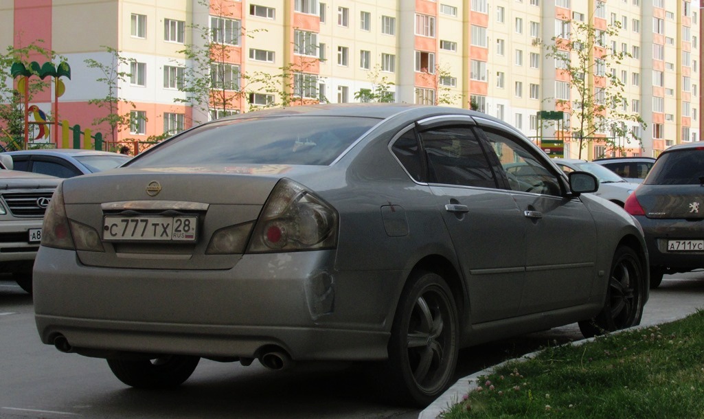 с 777 тх 28, Nissan Fuga 1st gen (Y50), 2004–2009