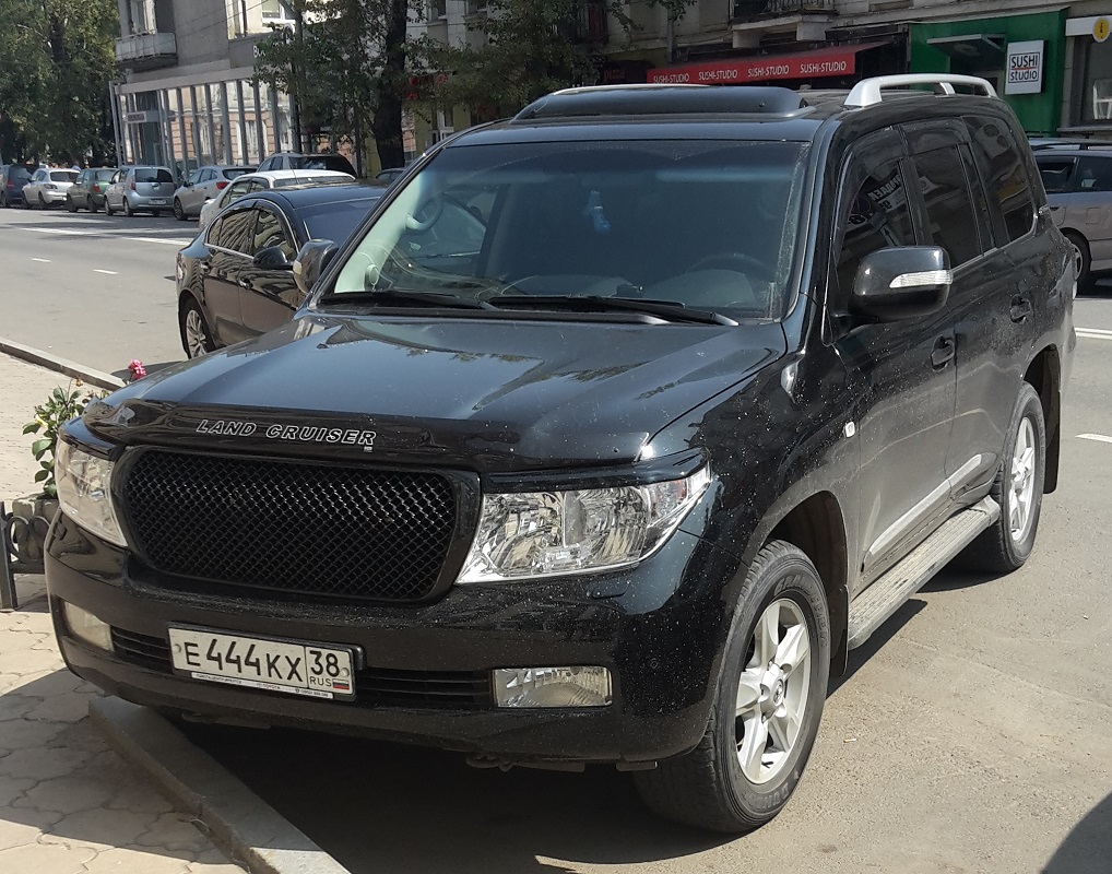 е 444 кх 38, Toyota Land Cruiser 200 (J200), 2007–2011