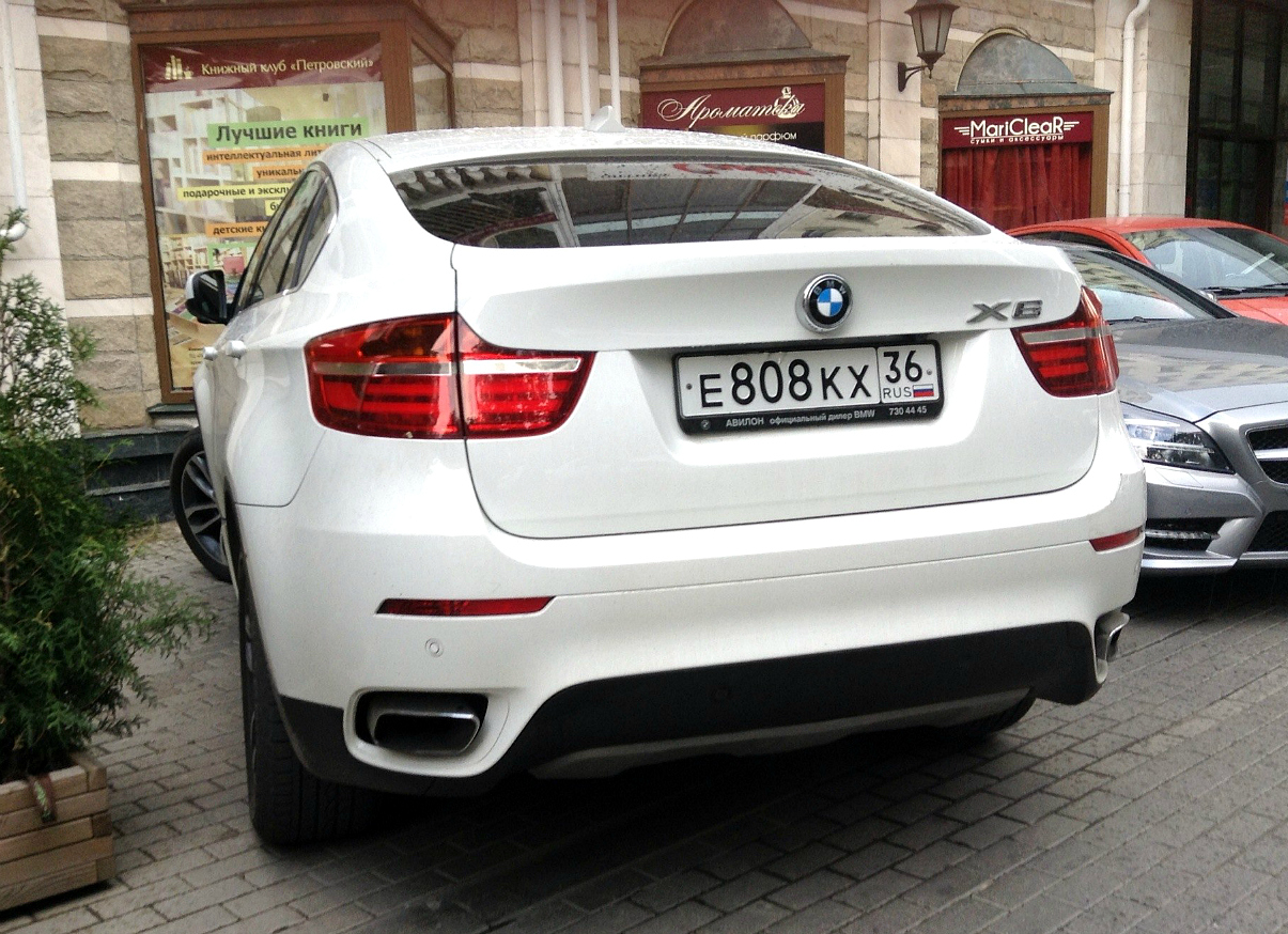 В808вв 78. Номера 808 на авто. Номера 808 на авто. Машина с зеркальным номером. Номер 808 7.