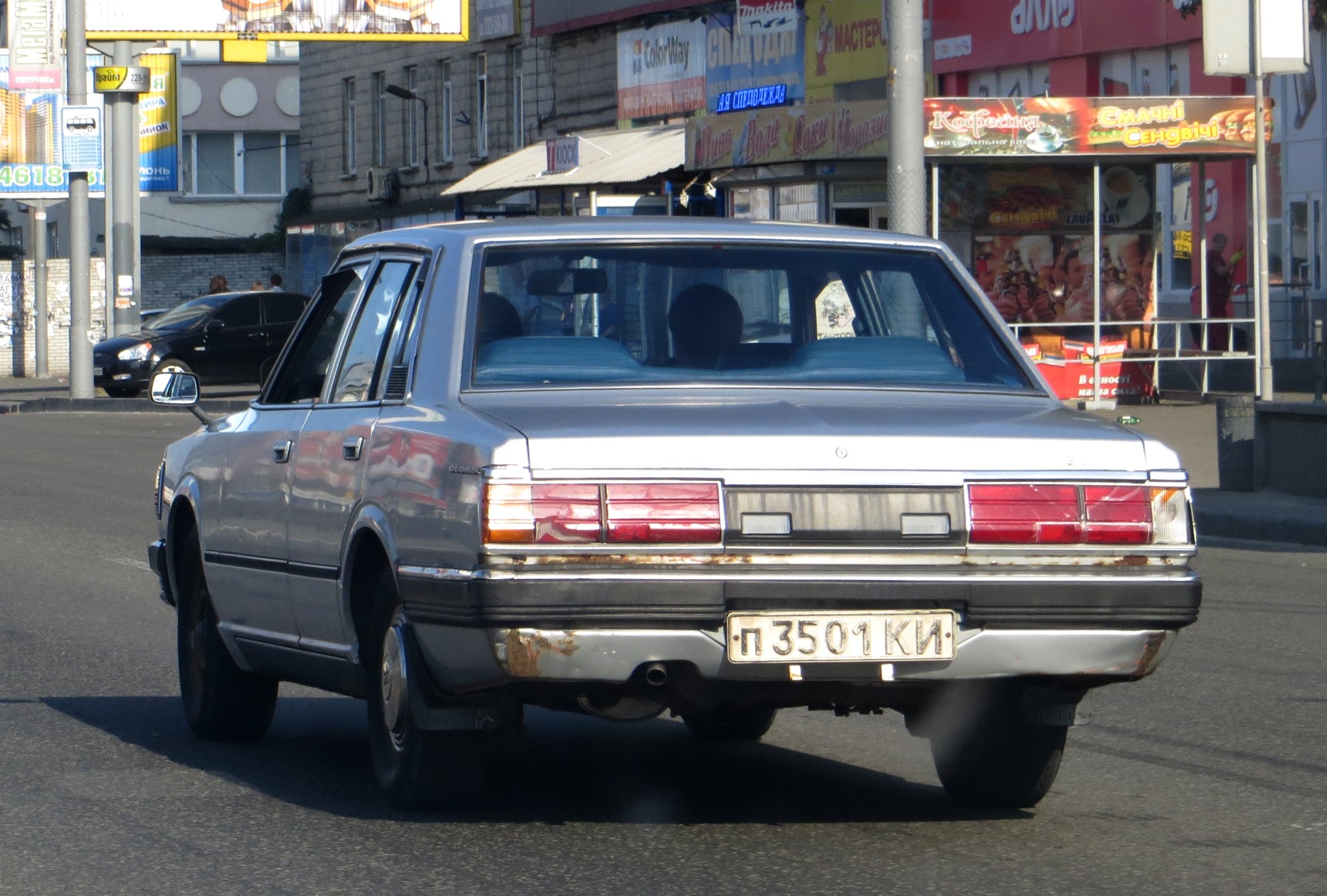 п 3501 КИ, Nissan Gloria 6th gen Sedan (430), 1979–1983