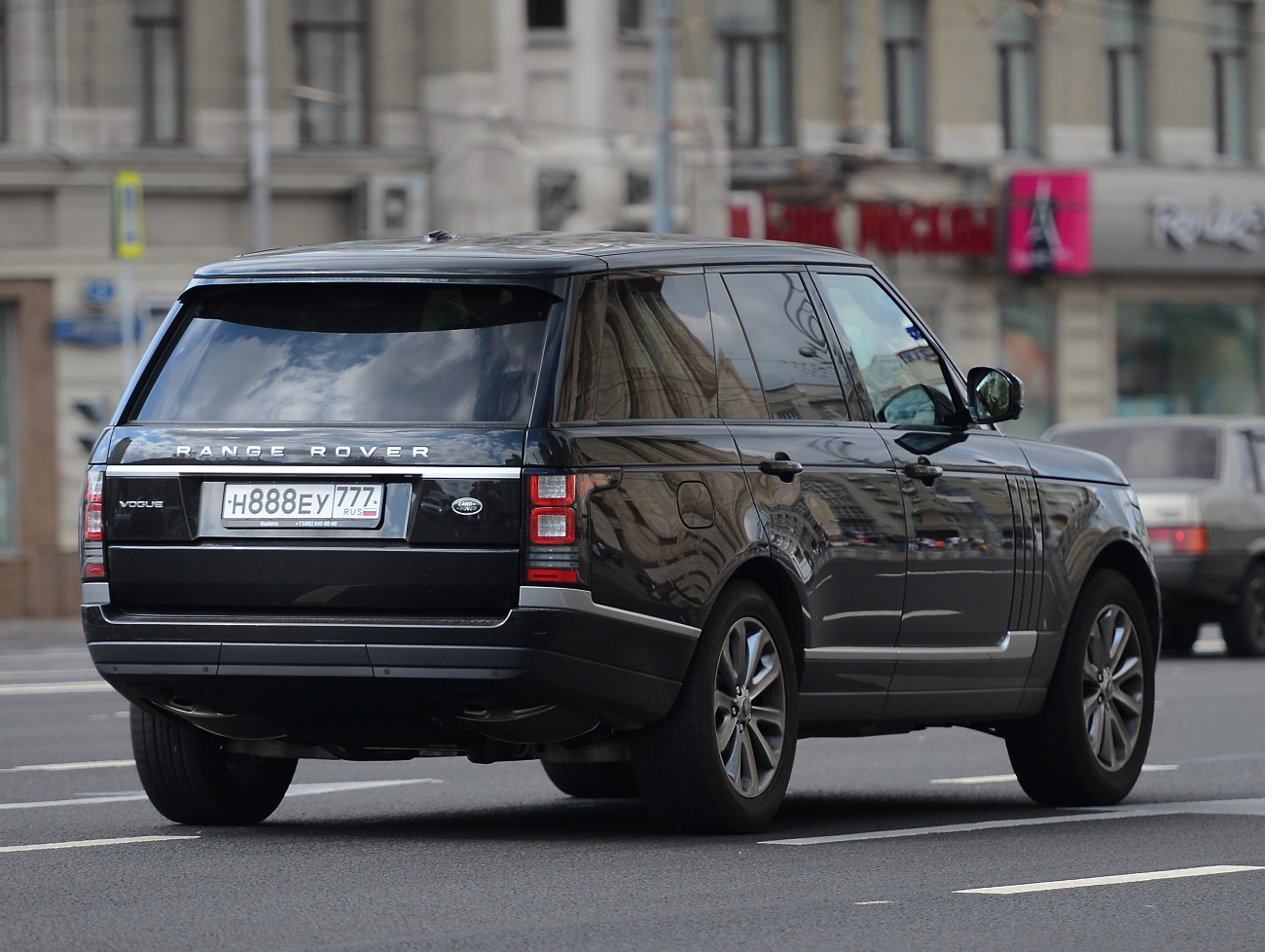 Номера регион 888. Рендж Ровер 777. Рендж Ровер 202. Range Rover 007. Рендж Ровер спорт 777.