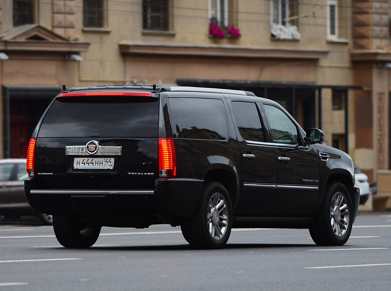 н 444 нн 44, Cadillac Escalade 3rd gen (GMT926), 2006–2014