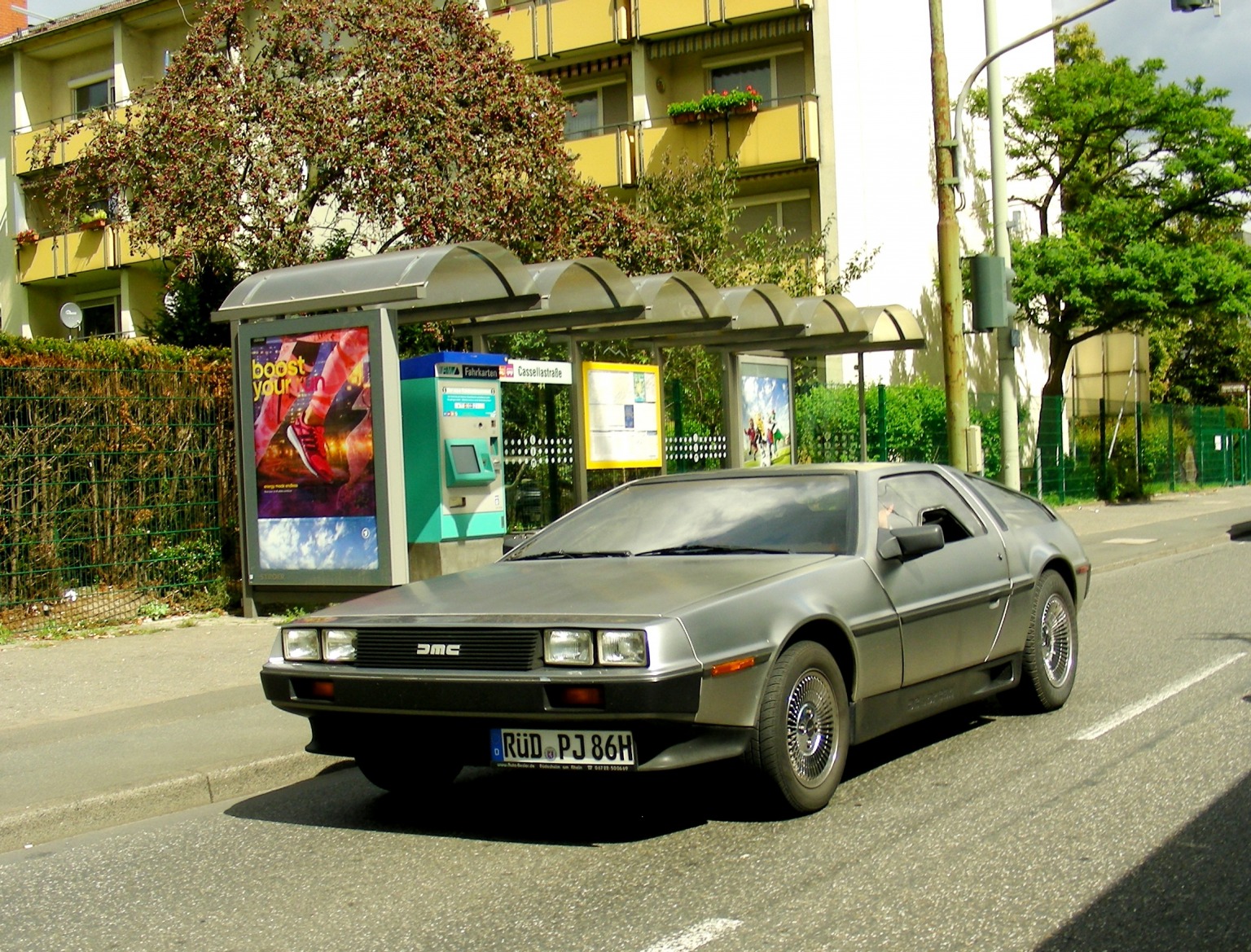 RÜD PJ 86 H, DeLorean Motor Company DMC-12 