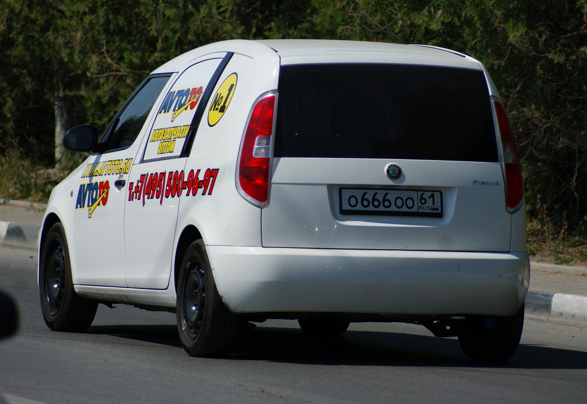 о 666 оо 61, Skoda Praktik 