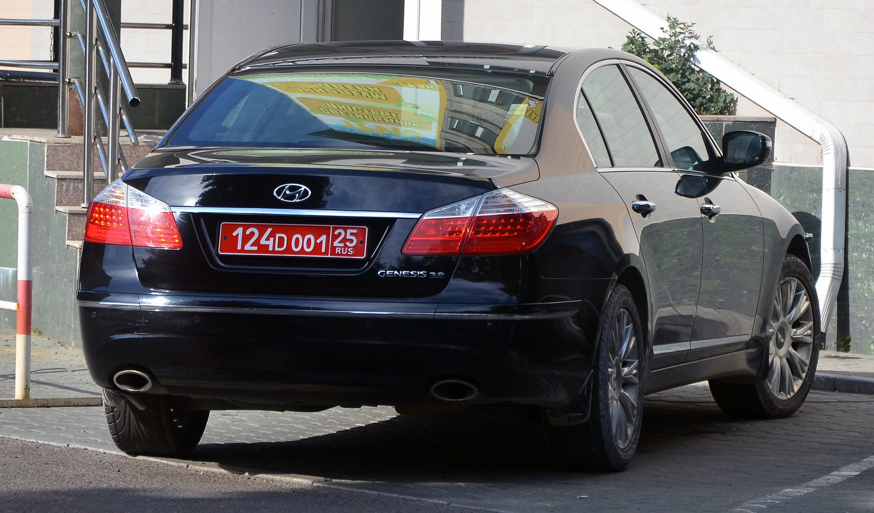 124 D 001 25, Hyundai Genesis 1st gen (BH), 2008–2013